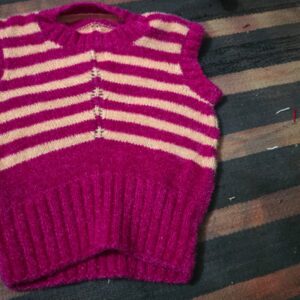 🧶 Hand-Knitted Ladies Sleeveless Sweater – 3 Ply Wool