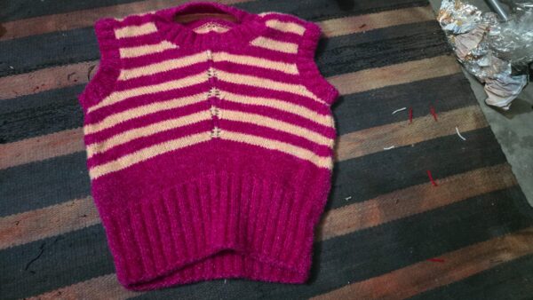 🧶 Hand-Knitted Ladies Sleeveless Sweater – 3 Ply Wool
